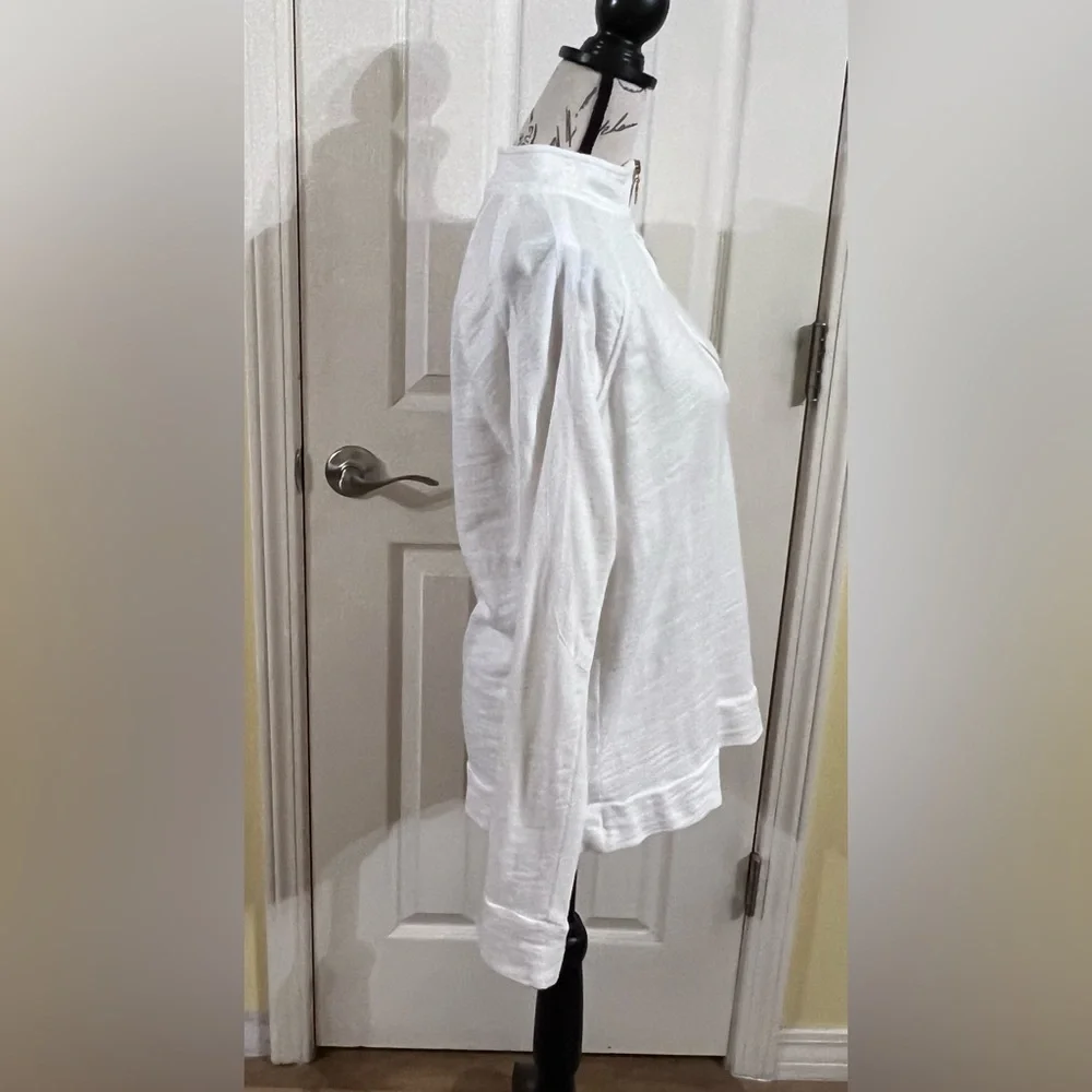 Lilly Pulitzer Resort White Ashlee Pullover- NWOT. - Picture 6 of 10